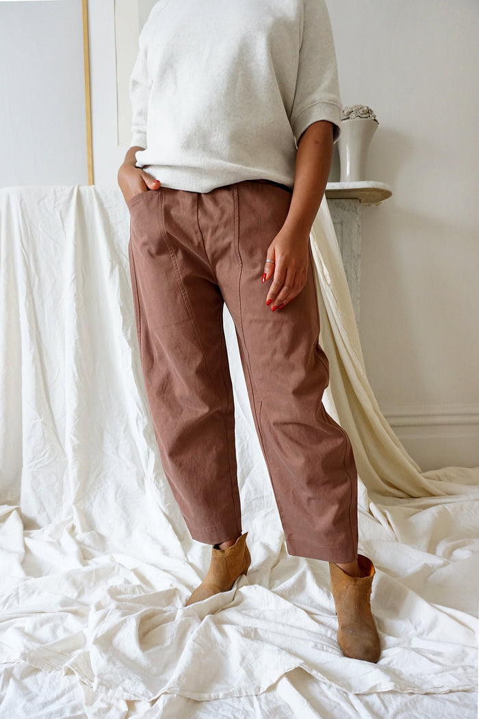FLOR ARCA PANTS - MILK CHOCOLATE
