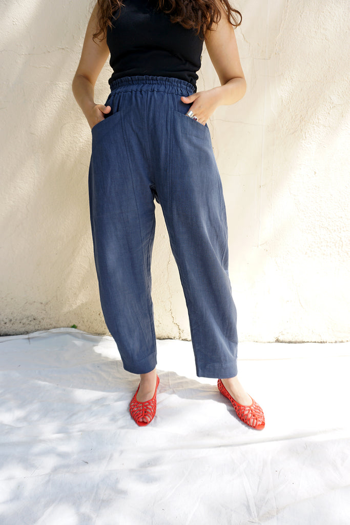 FLOR ARCA PANTS - MID-BLUE