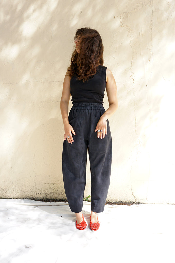 FLOR ARCA PANTS - SOFT BLACK